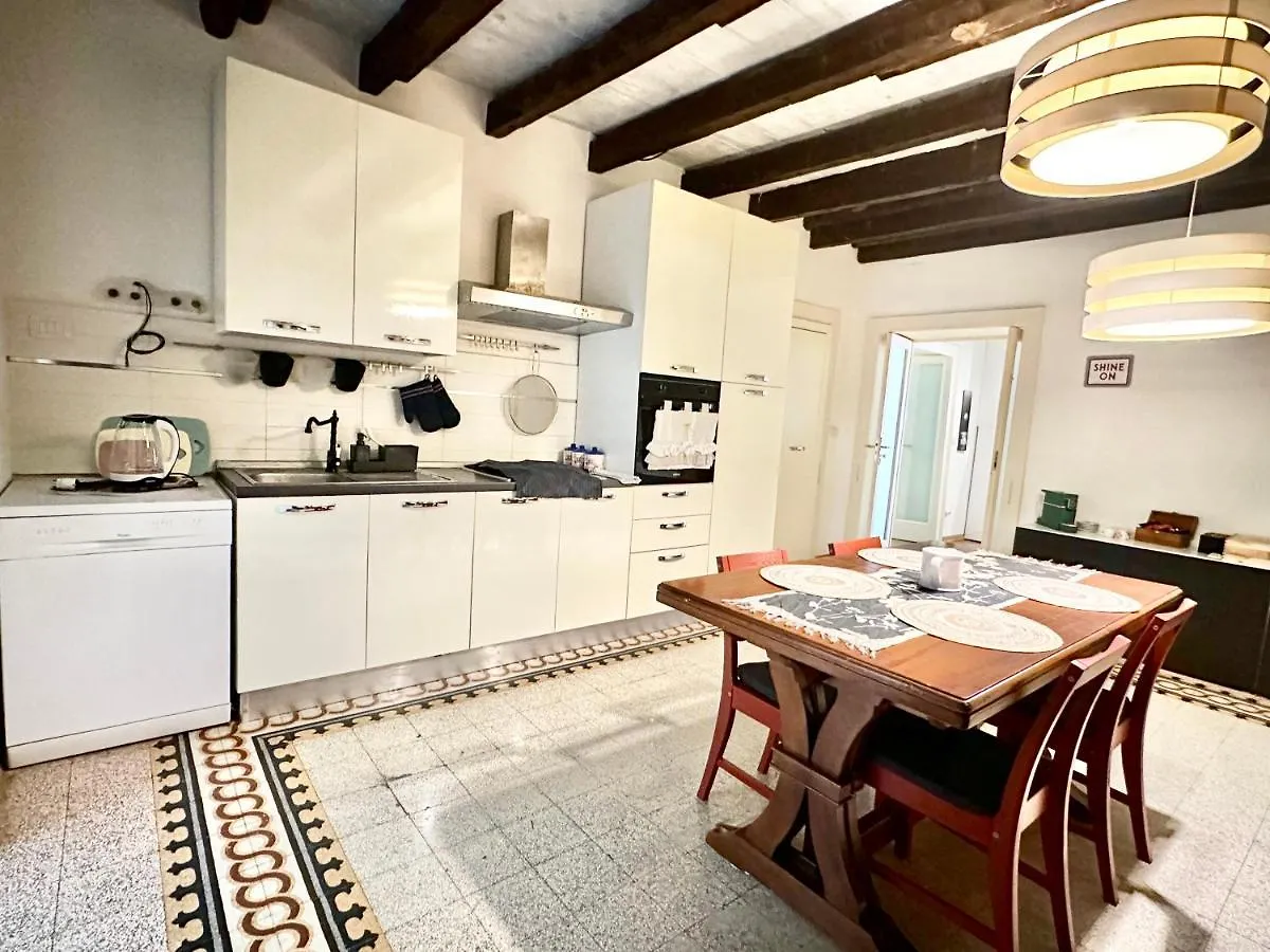Appartamento Storico Di 130 Mq Al Tempio Di Apollo Syracuse Apartmán