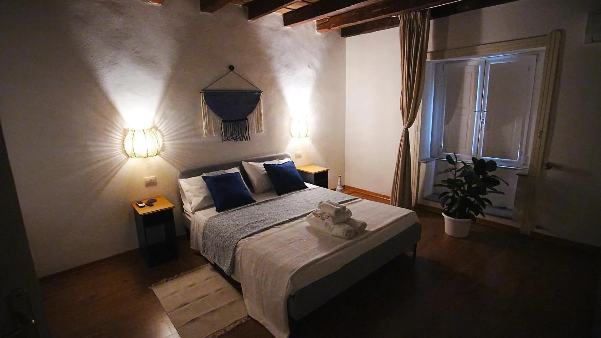Appartamento Storico Di 130 Mq Al Tempio Di Apollo Syracuse 0*,